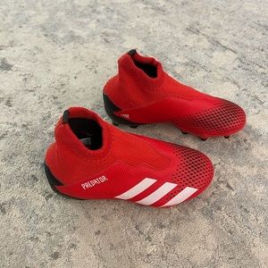 Kids Adidas Predator no lace cleats